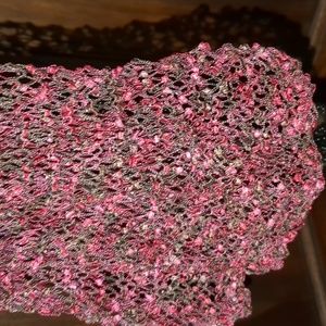 🧶 Knitted Brown/Pink Short Scarf